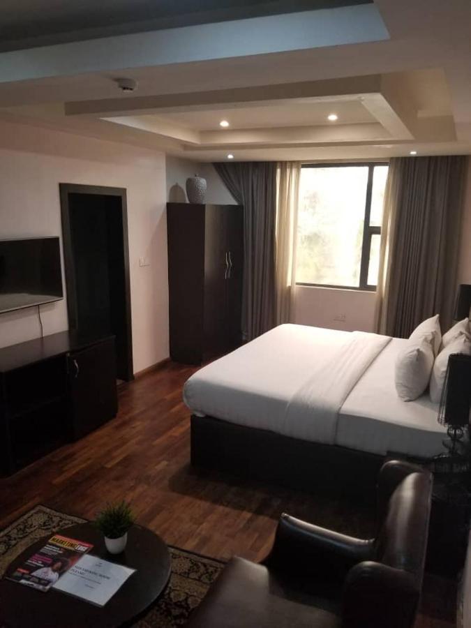 Tivoli Hotel Seafront Ikoyi Aliayabiagba 외부 사진