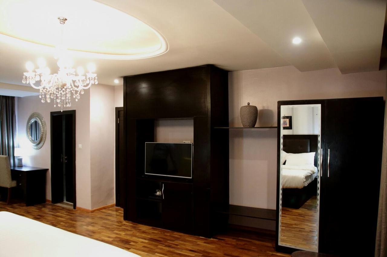 Tivoli Hotel Seafront Ikoyi Aliayabiagba 외부 사진