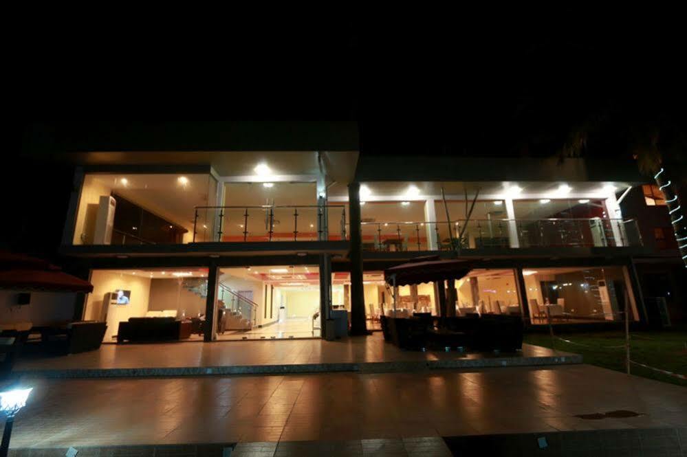 Tivoli Hotel Seafront Ikoyi Aliayabiagba 외부 사진