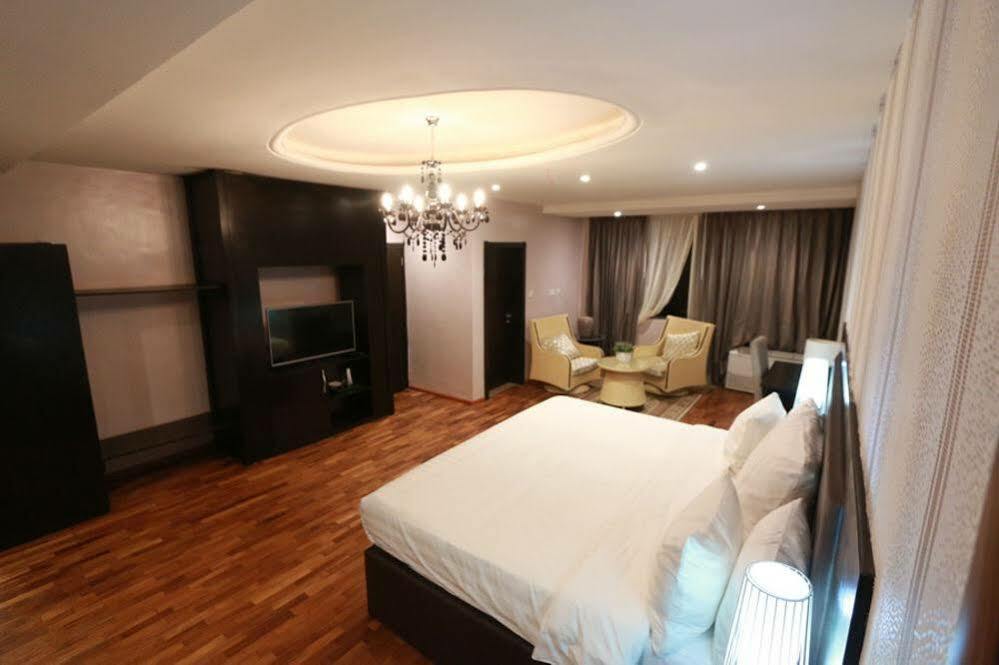Tivoli Hotel Seafront Ikoyi Aliayabiagba 외부 사진