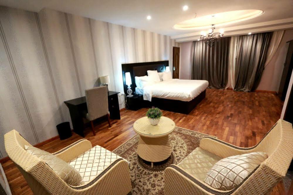 Tivoli Hotel Seafront Ikoyi Aliayabiagba 외부 사진